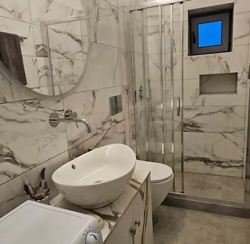 Hillhouse בית נופש *