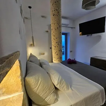 Holiday home Hillhouse Drios