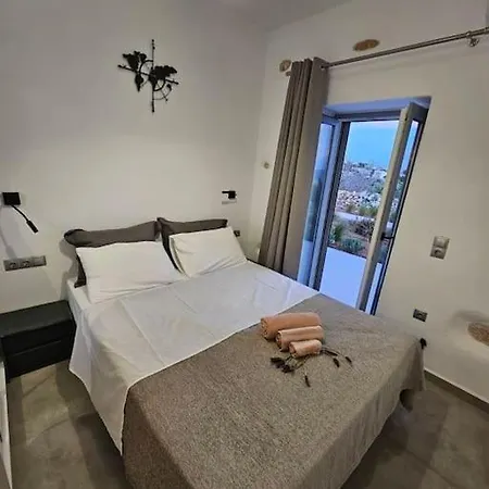 Hillhouse Holiday home